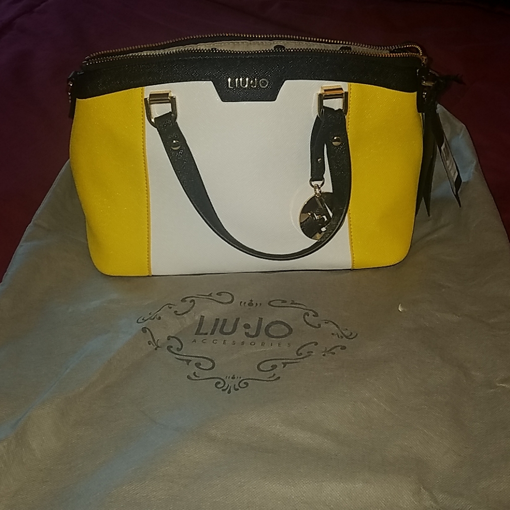 Special Price Brand New Hand Bag